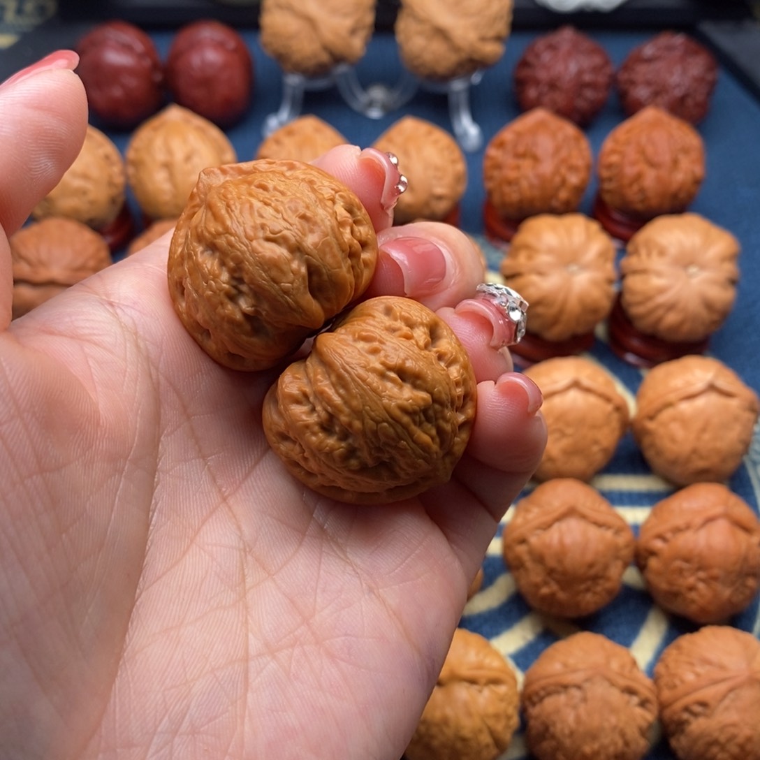 文玩核桃把件半*心精品小手捻