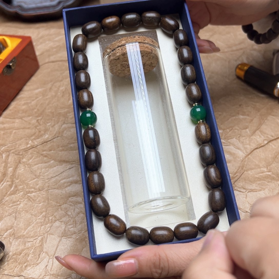 大叶紫檀（黑酸枝木类）