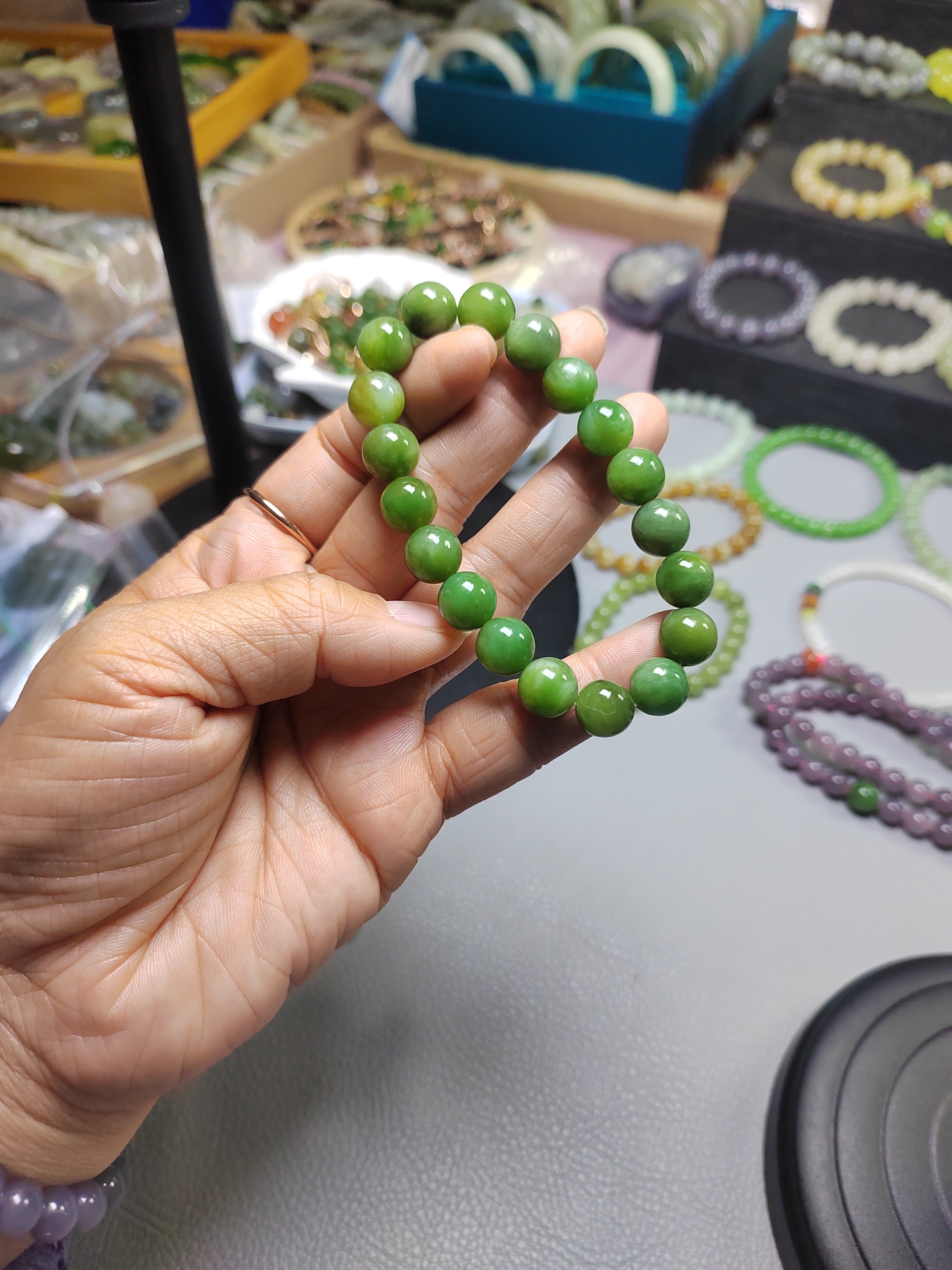 和田玉新疆料碧玉手串