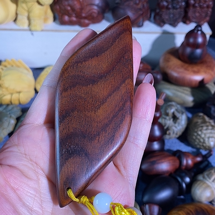 微凹黄檀（南美大红酸枝）把把木