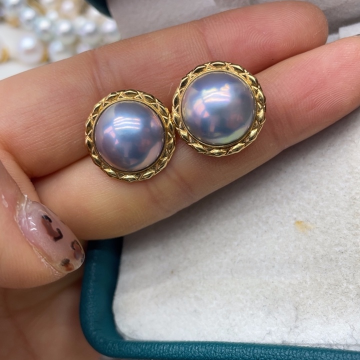 拼合珍珠（马贝珠）耳饰18K金镶嵌
