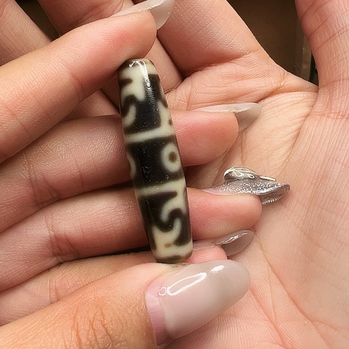 玛瑙/玉髓颈饰未镶嵌吾**哥