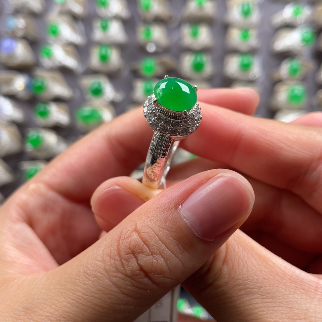 定制翡翠未镶嵌翡翠