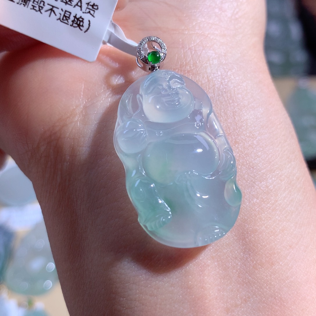 翡翠颈饰18K金镶嵌逍遥佛