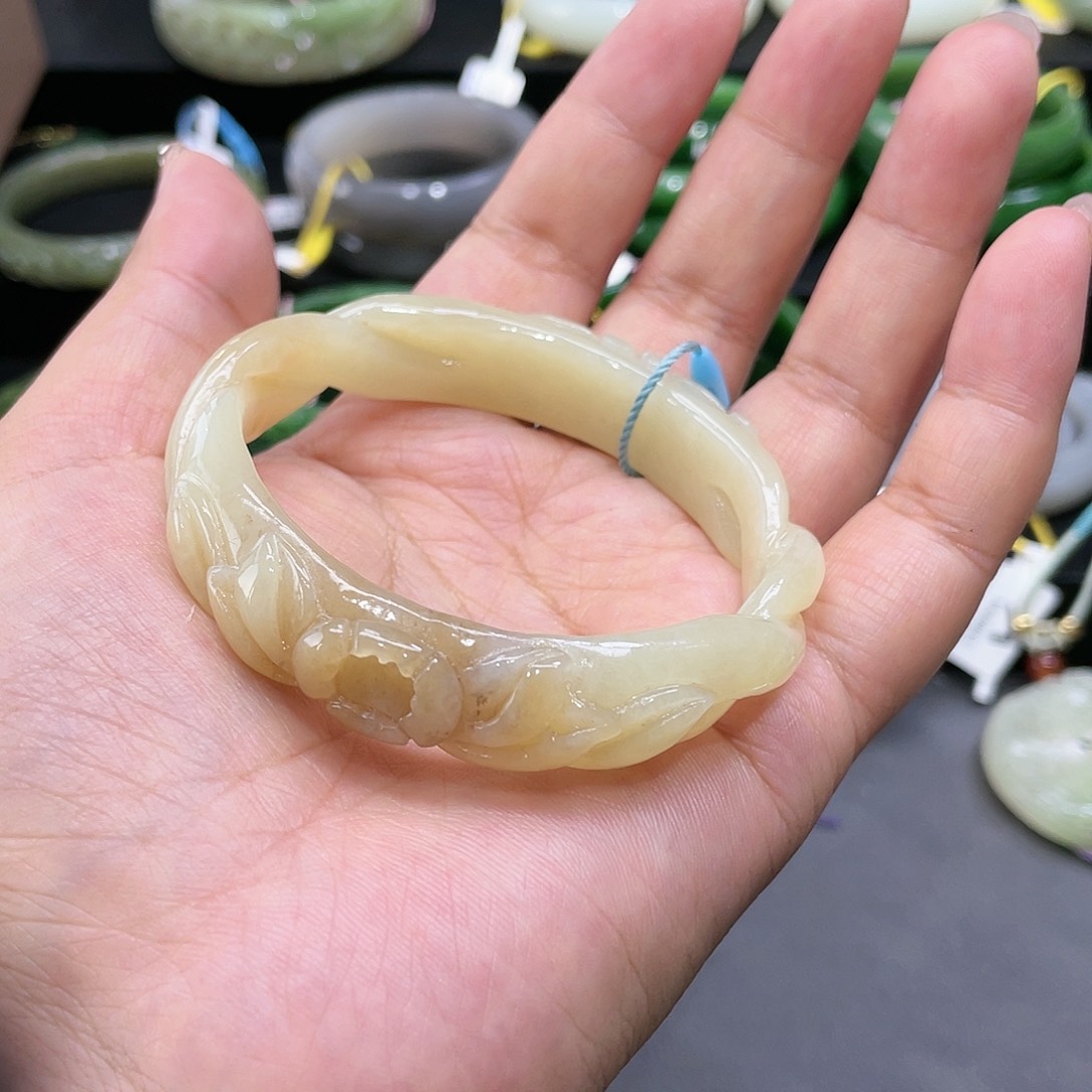 【闪购商品】和田玉手镯57圈口43未镶嵌