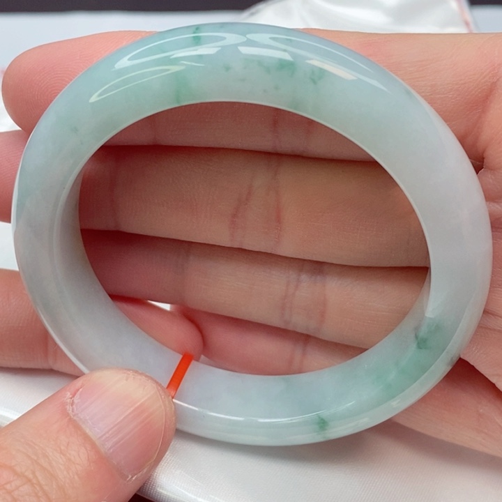 翡翠手镯未镶嵌55.8圈