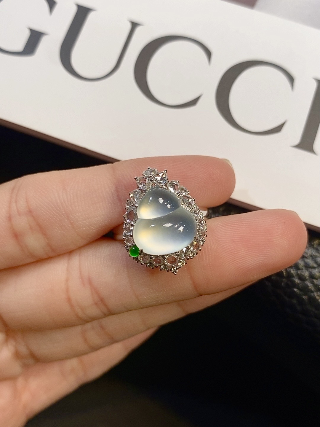【伊玥珠宝】福利款天然缅甸翡翠A货 高冰葫芦戒指
