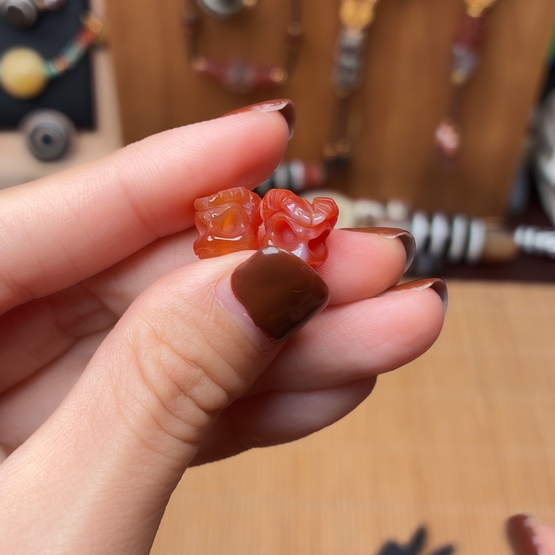 玛瑙/玉髓未镶嵌弟子珠一对