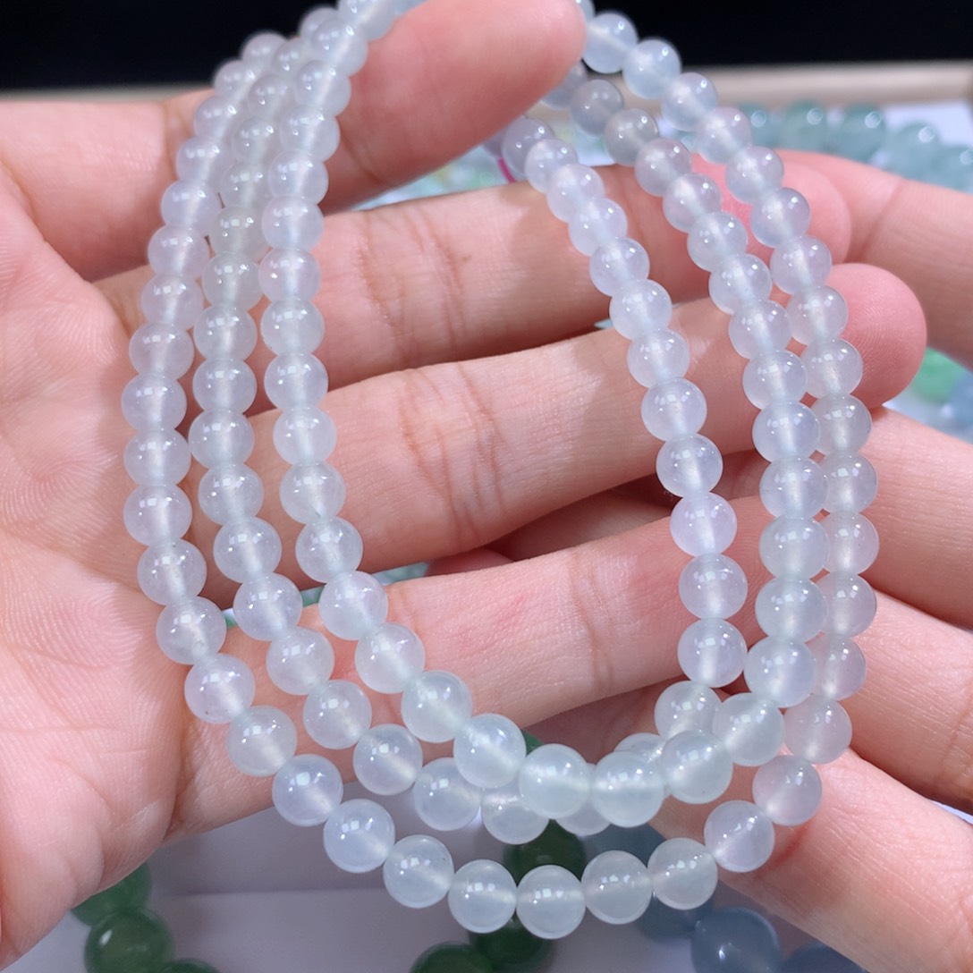 翡翠手链未镶嵌翡翠