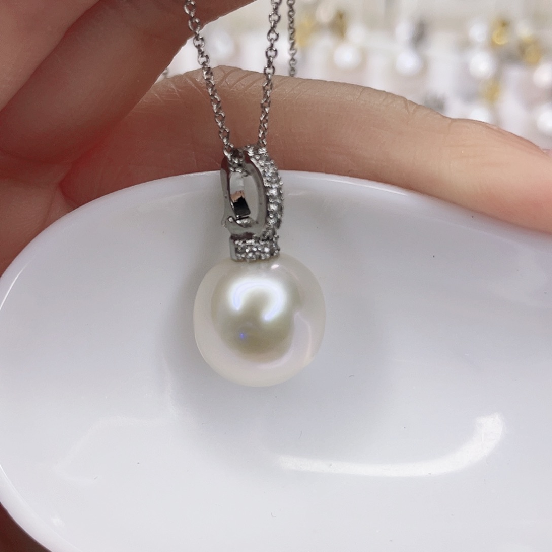 淡水珍珠吊坠(赠链)未镶嵌