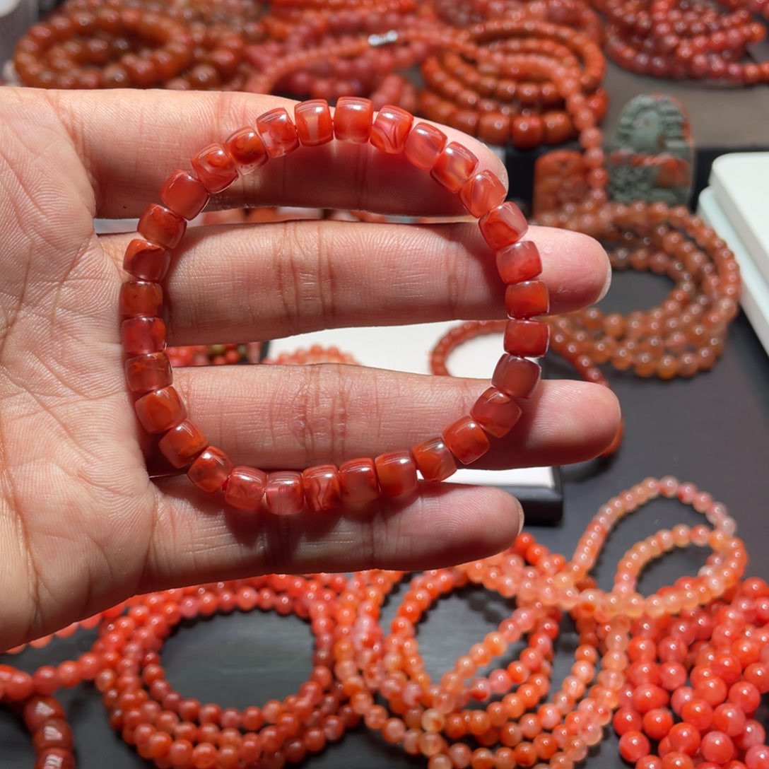 南红玛瑙手链未镶嵌