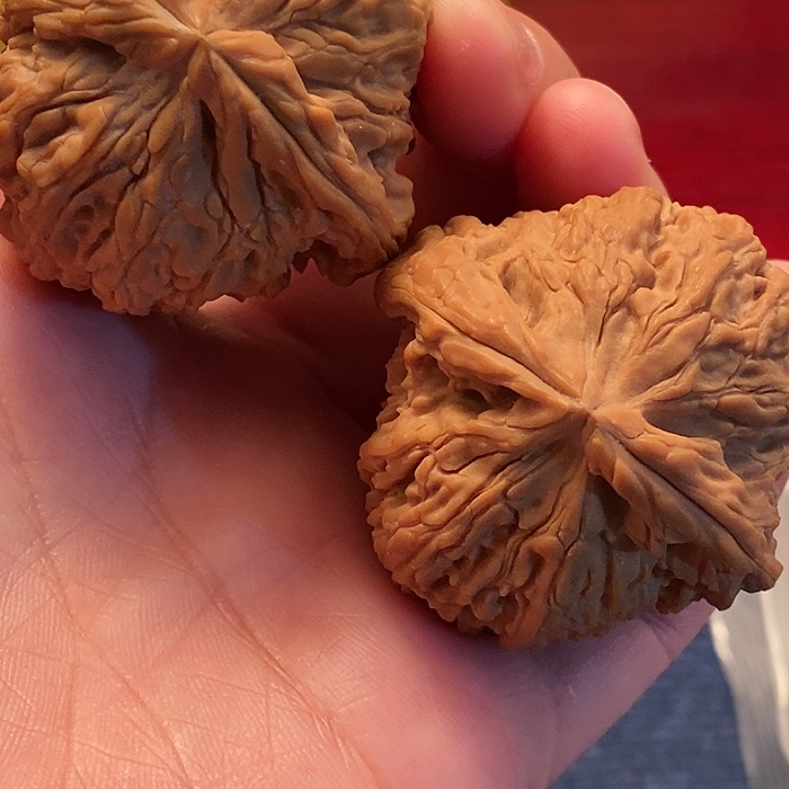 【闪购商品】文玩核桃吊坠里***呐南疆