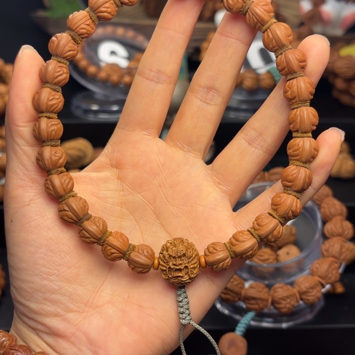 桃核吊坠英****分野生金蝉玉龙脊11