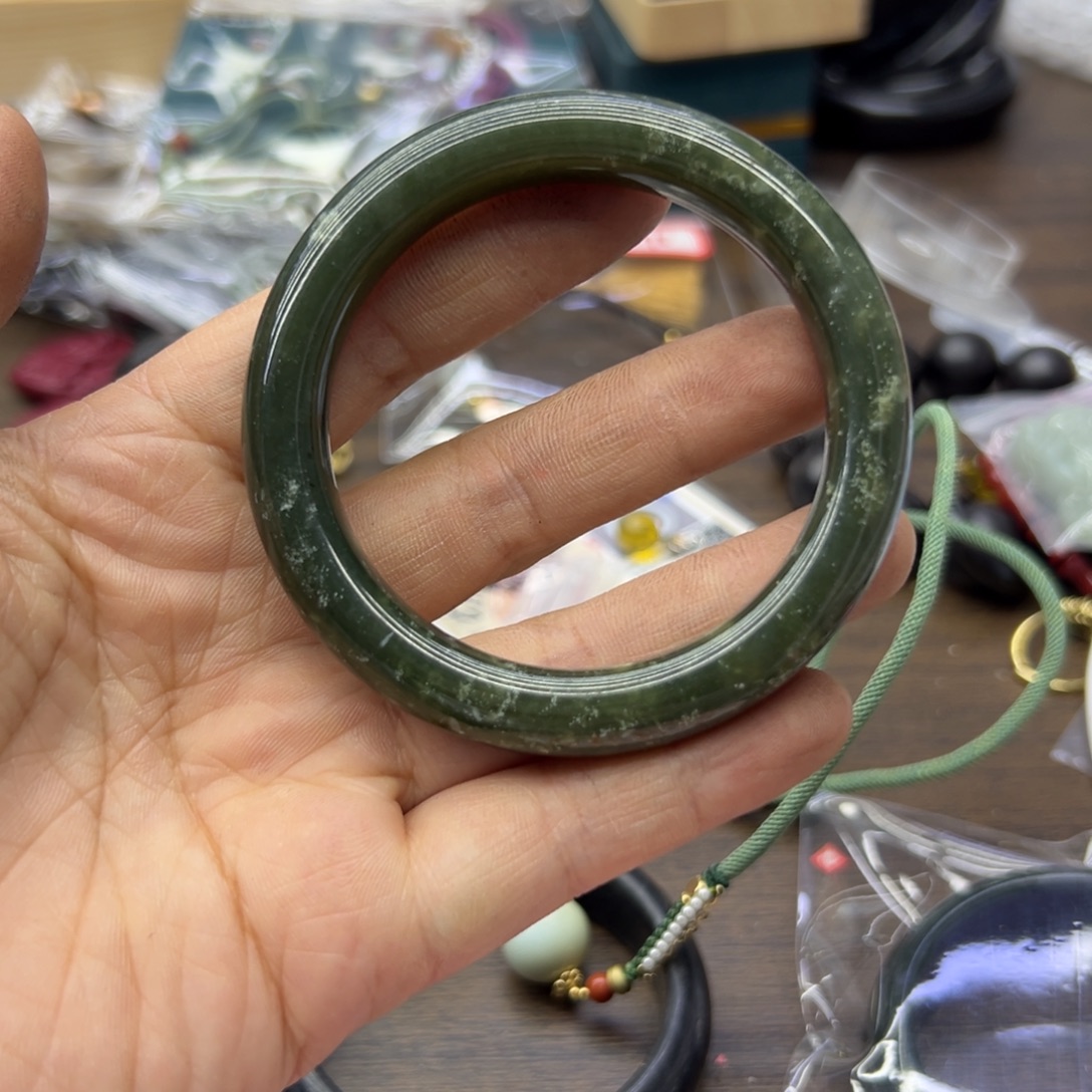 和田玉未镶嵌手镯56.2圈围921