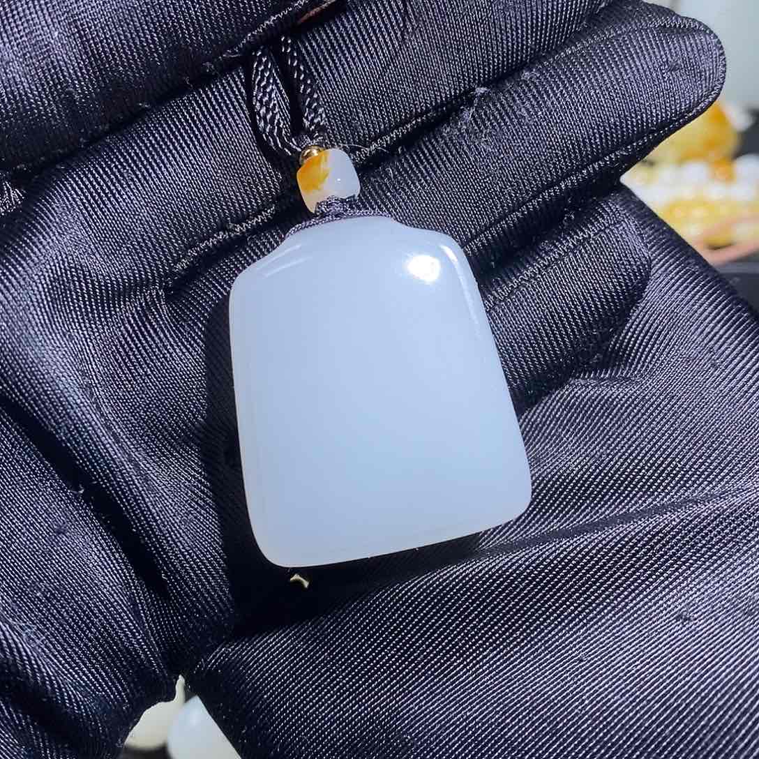 和田玉吊坠(不含链)未镶嵌