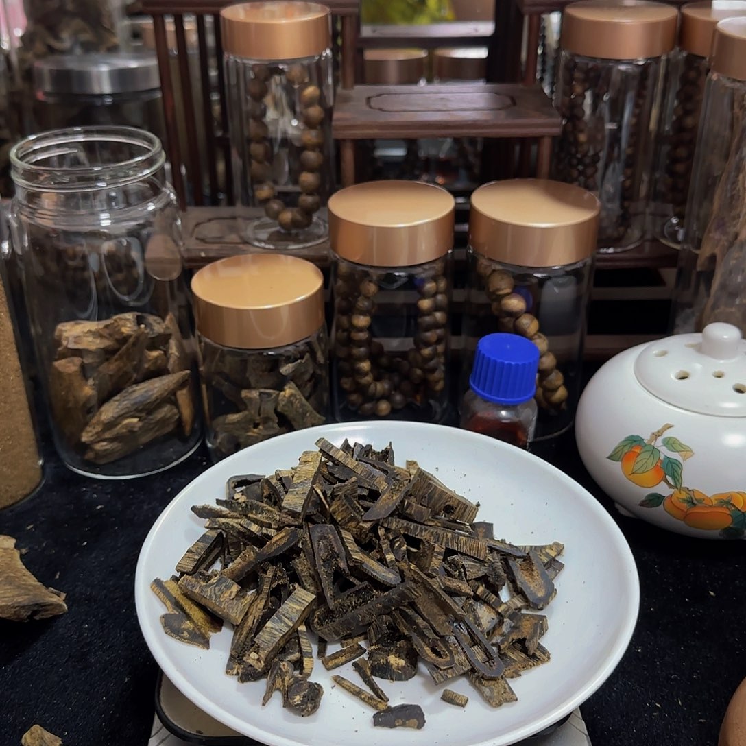 沉香沉香碎屑精品一代蓝香高油锯口67.9克