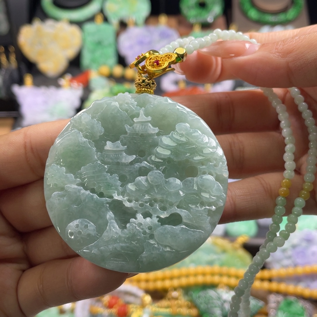 翡翠未镶嵌颈饰待编织