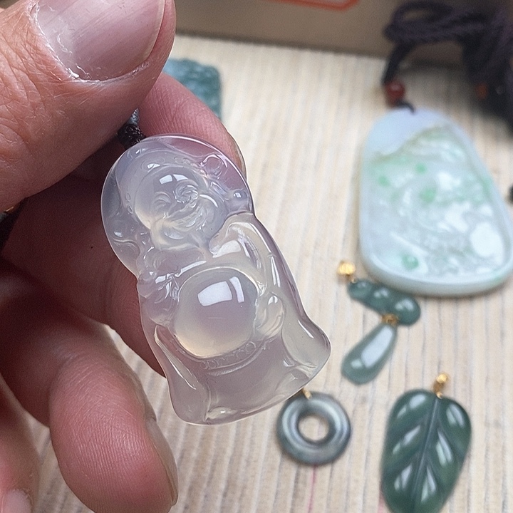 玛瑙/玉髓颈饰未镶嵌