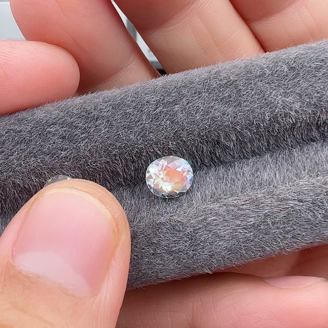 月光石裸石未镶嵌1.27克拉