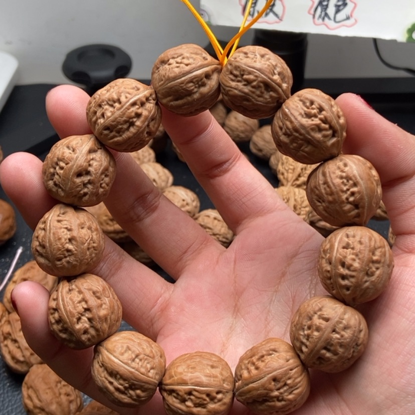 【闪购商品】吊坠文玩核桃M**王