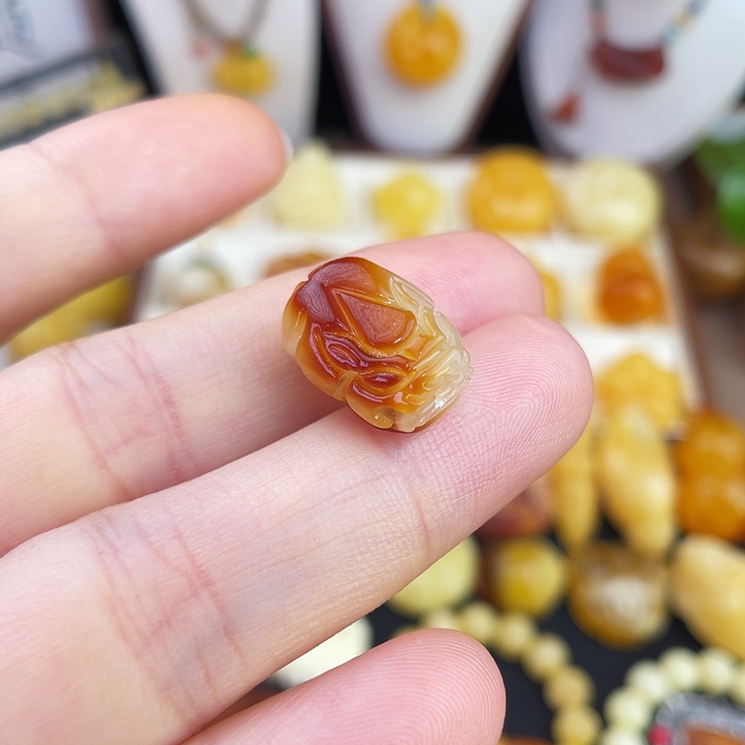 琥珀未镶嵌裸石我