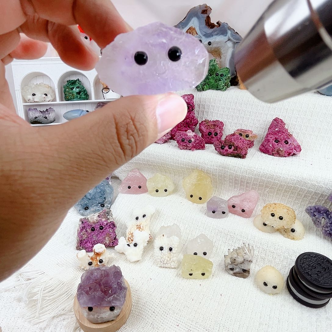 石材0000000000000000024