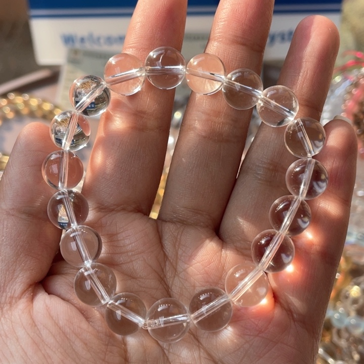 水晶手串未镶嵌小*.天然白水晶有棉絮