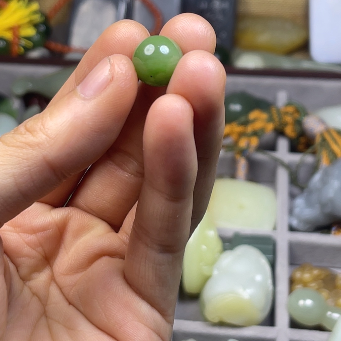 *****和田玉未镶嵌颈饰