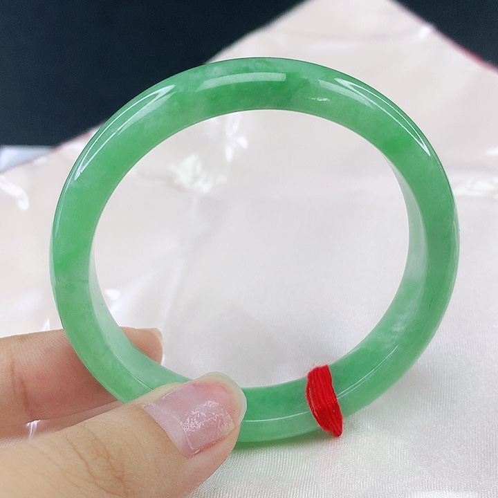 翡翠手镯未镶嵌圈51，0503