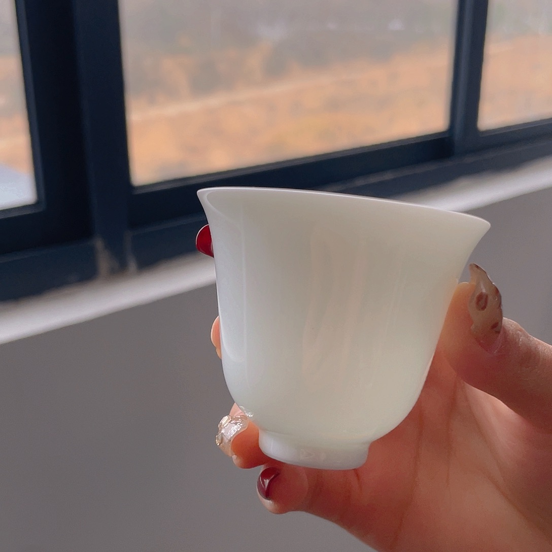 不能自拔……这件大衣也不错！一