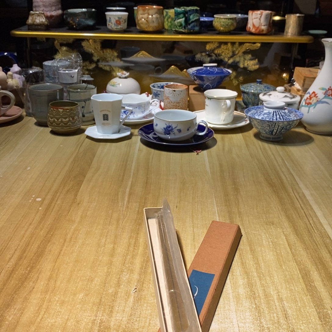 晗***爸易雅集工艺品有限公司