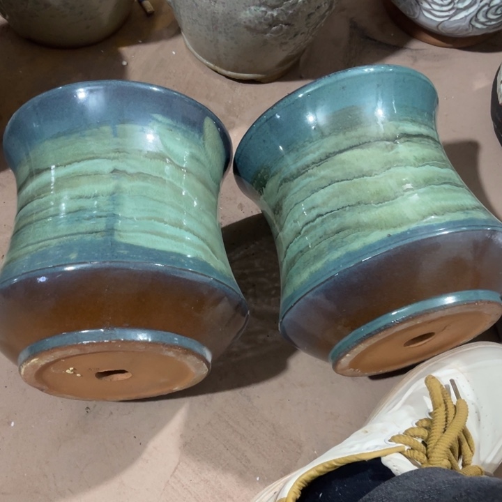 紫砂花盆口径20高度20两只正品