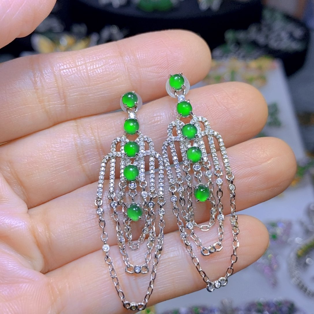 翡翠颈饰银S925镶嵌天然翡翠