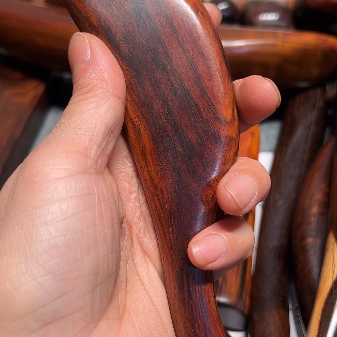 交趾黄檀（大红酸枝）梦****！