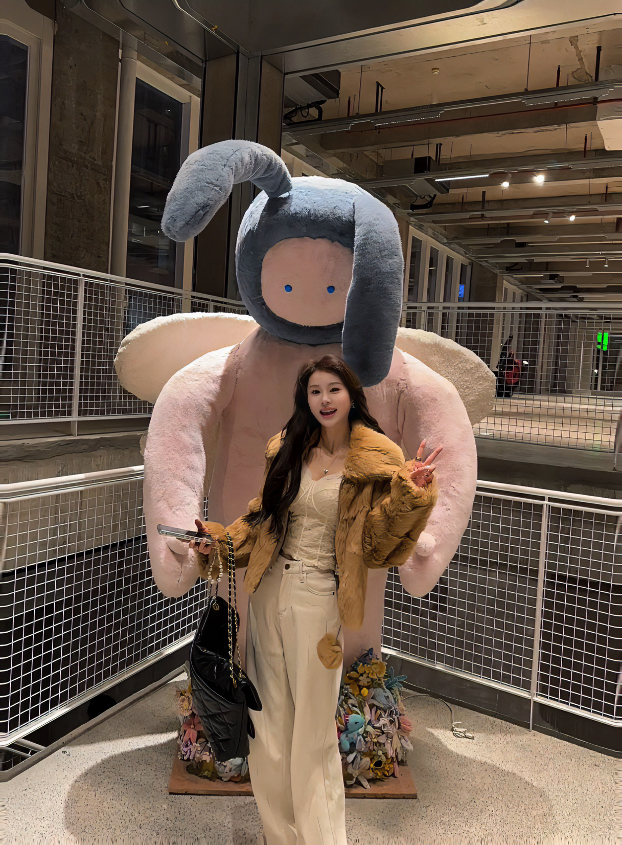 【沐沐】拉链立领中长款琥珀色连帽极简风兔毛外套