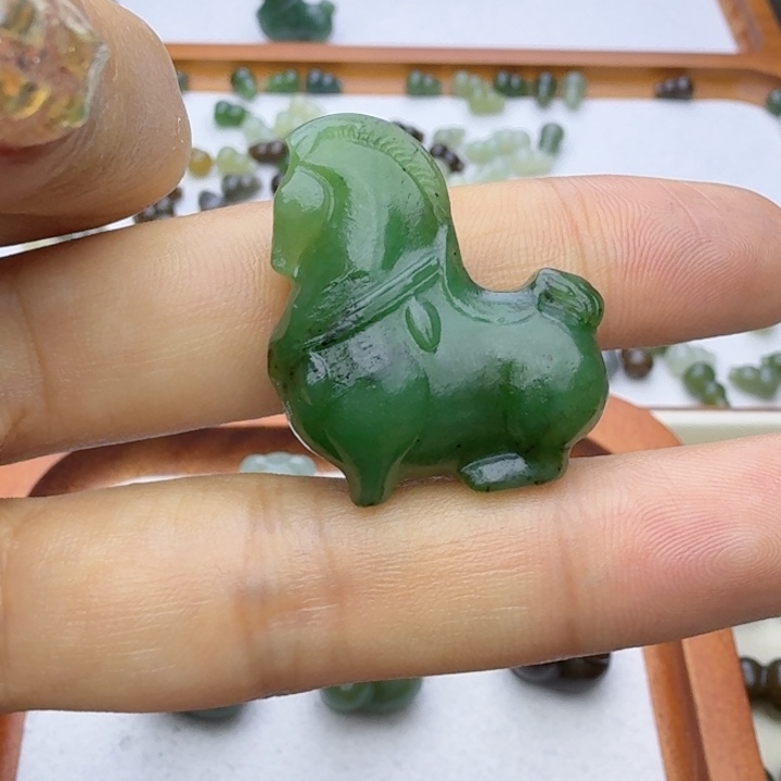 青***和田玉（糖玉）未镶嵌车挂