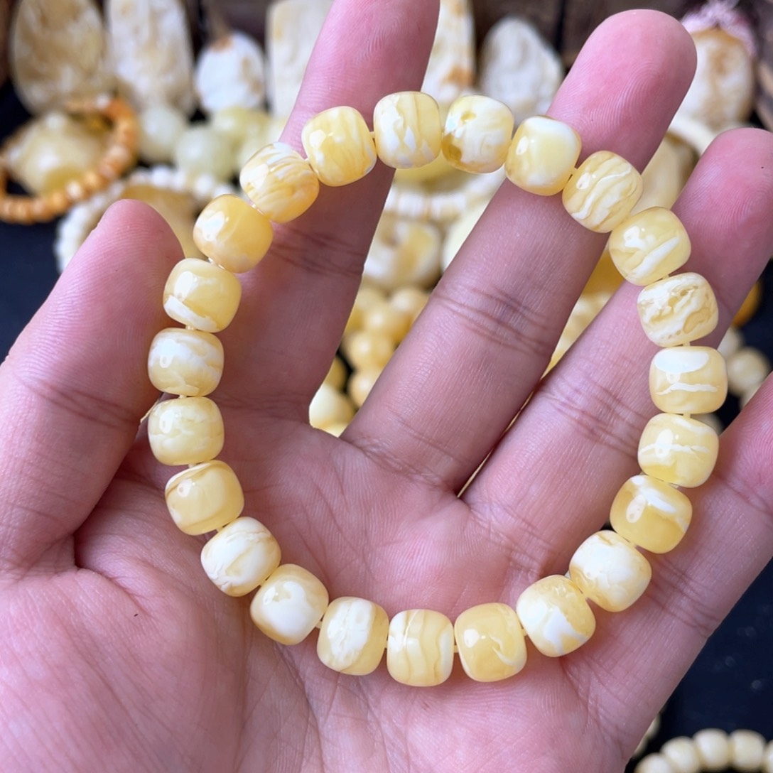 琥珀手串未镶嵌疯10+俄料金瓷白妖花精工老型手串