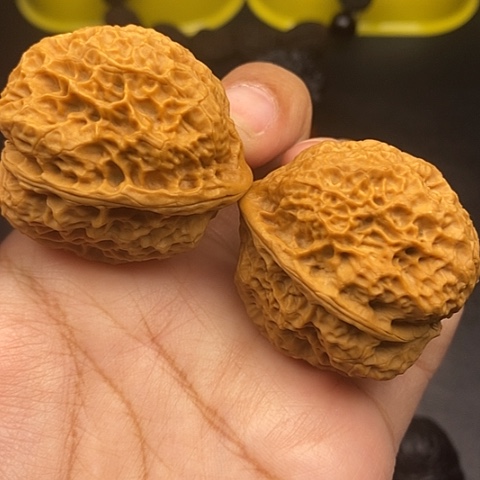 文玩核桃把件40尺领头羊