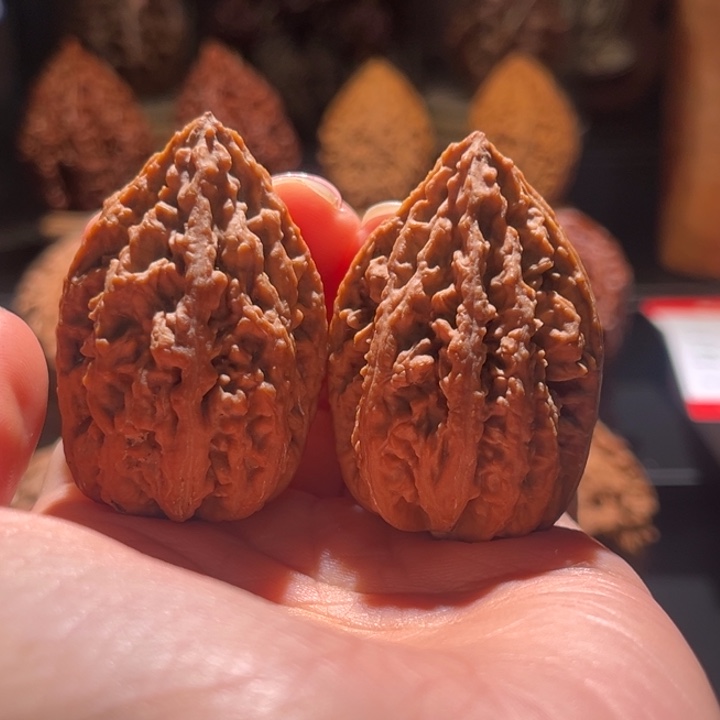 惹***肉吊坠文玩核桃小蚂蚁塔89