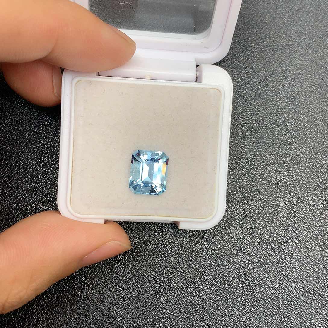 海蓝宝石裸石未镶嵌