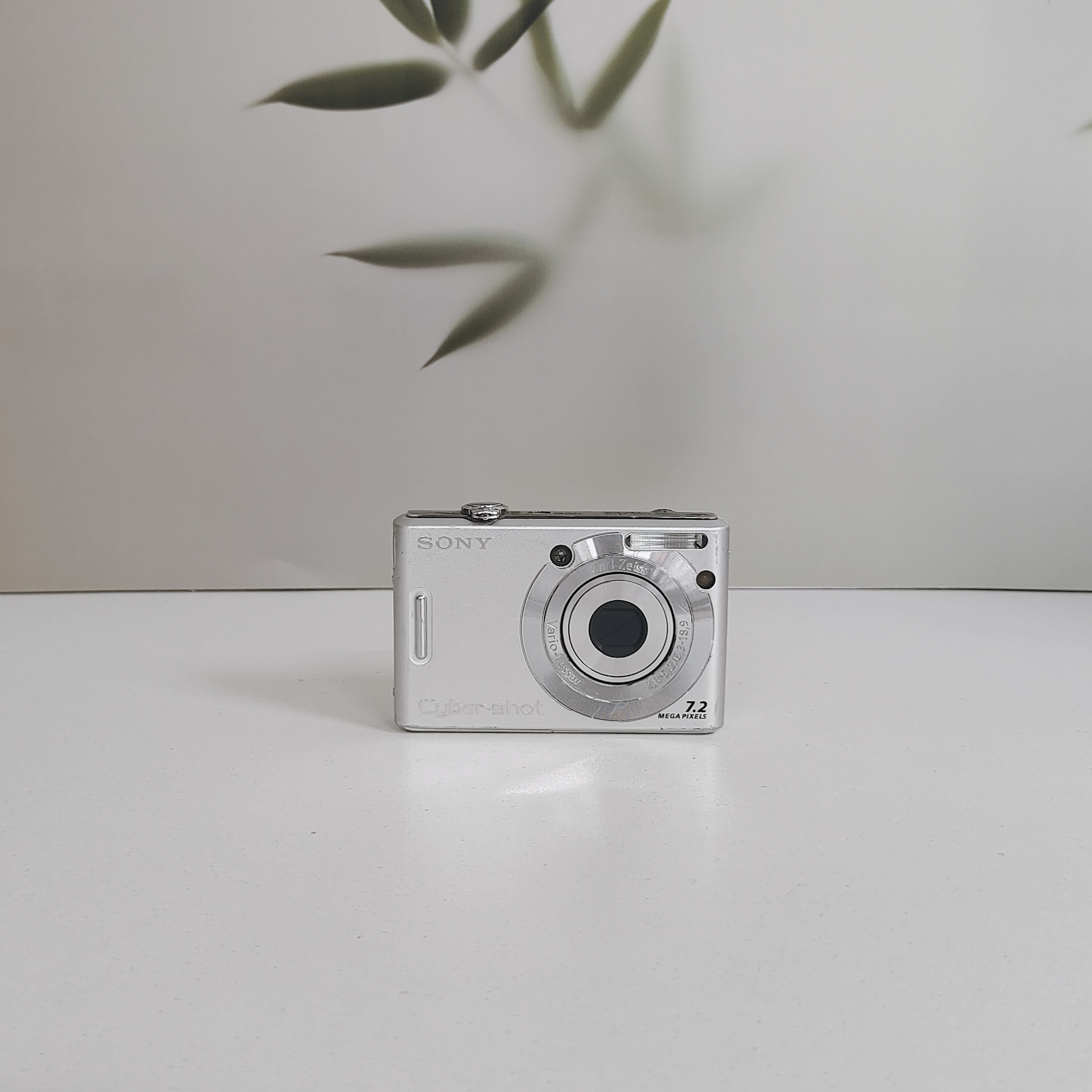 9新 Sony/索尼 W35银色ccd相机冷白皮 720万像素复古学生