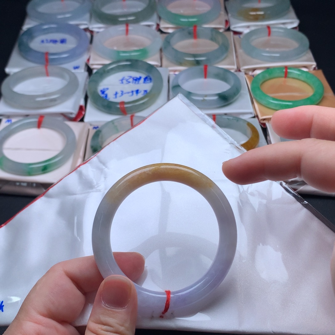 翡翠未镶嵌手镯1111111111