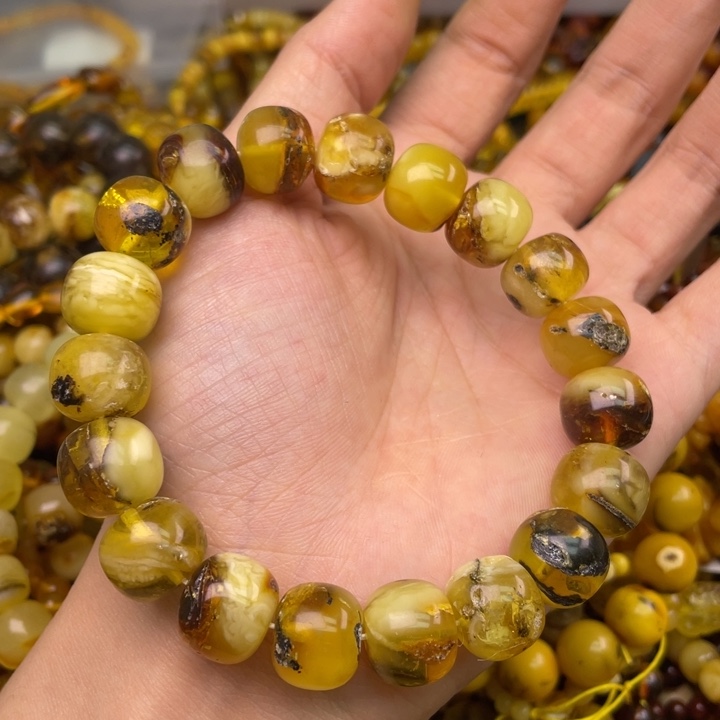 琥珀未镶嵌珠宝奇石