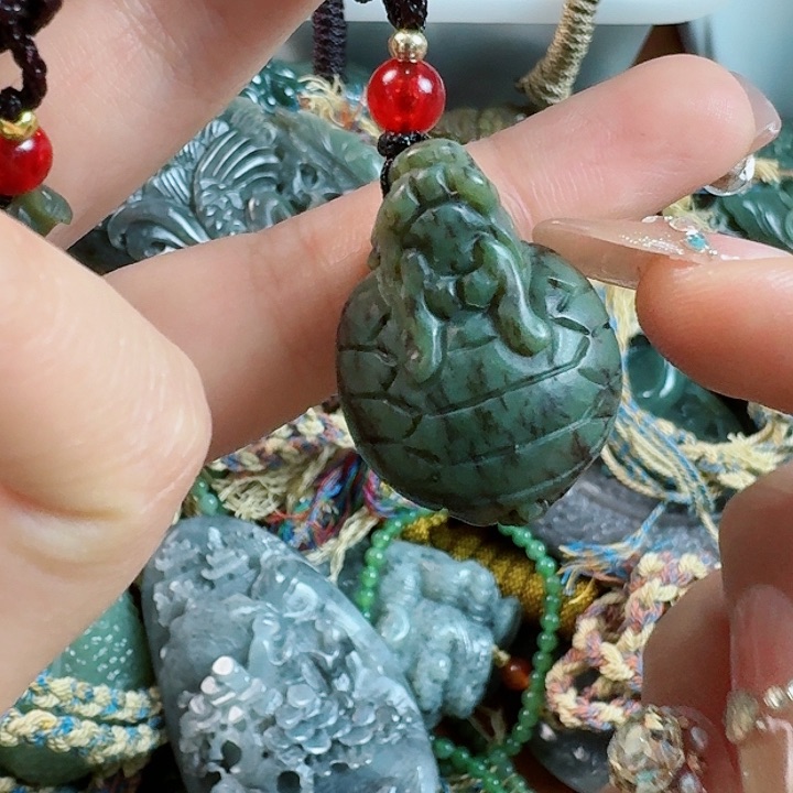 和田玉挂件未镶嵌