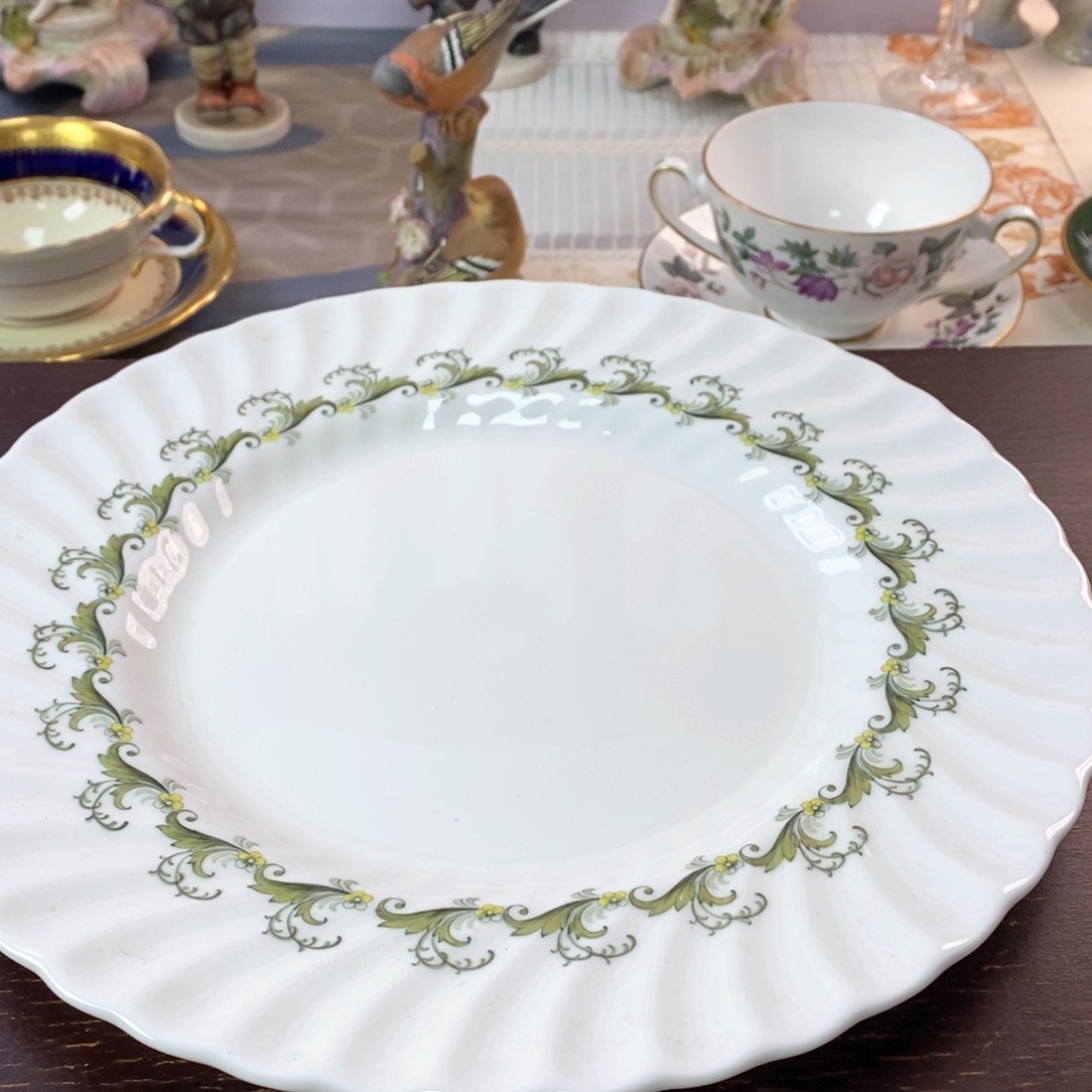 牛毛纹明顿欧洲瓷器水晶瓷偶