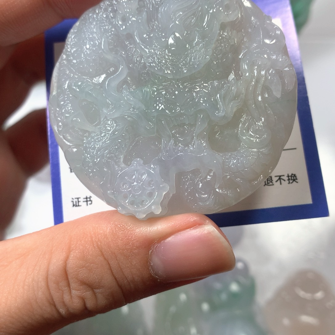 定制翡翠未镶嵌吊坠