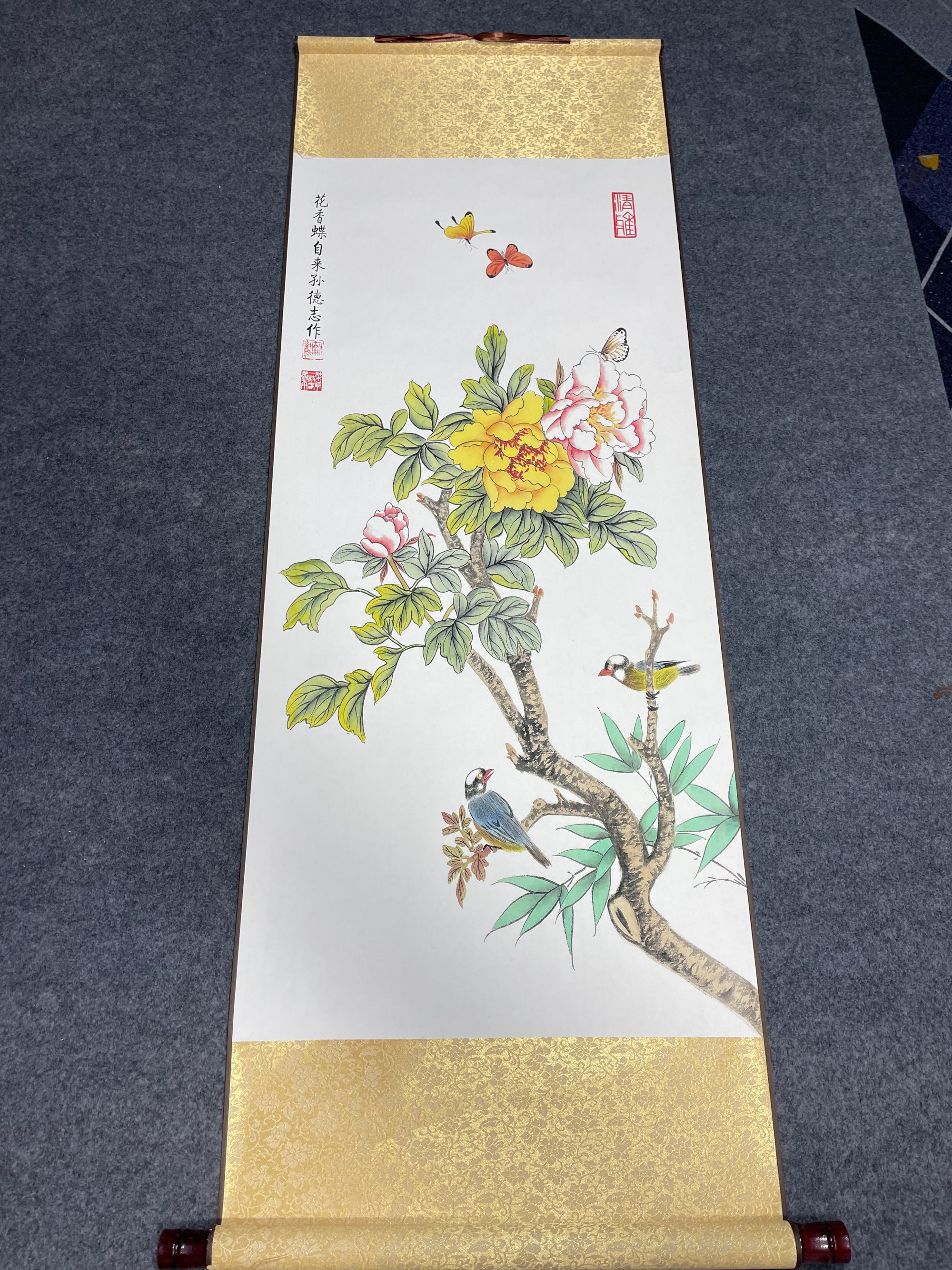 《花香蝶自来》 宽45高140 国画