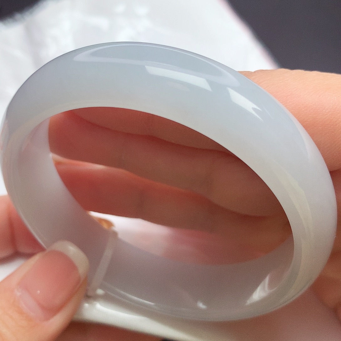 翡翠手镯未镶嵌08n n n n n n n n