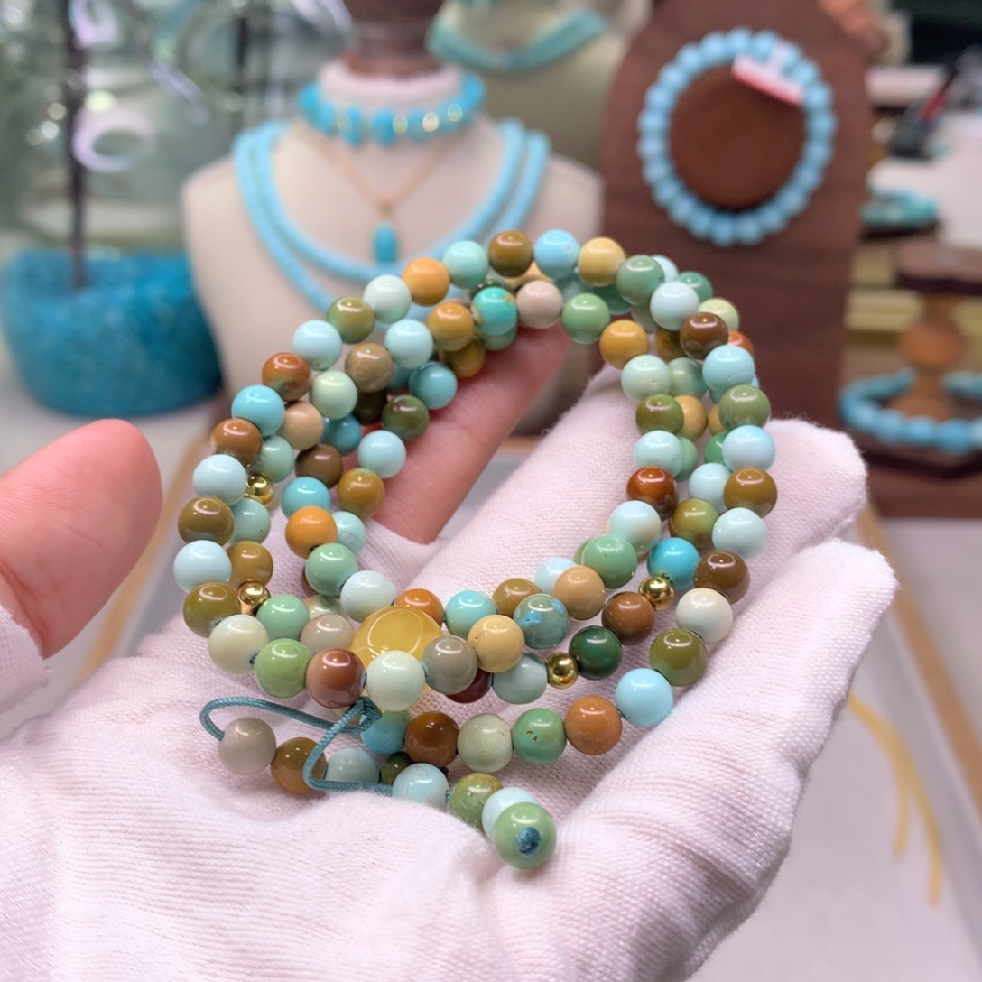 绿松石配饰未镶嵌