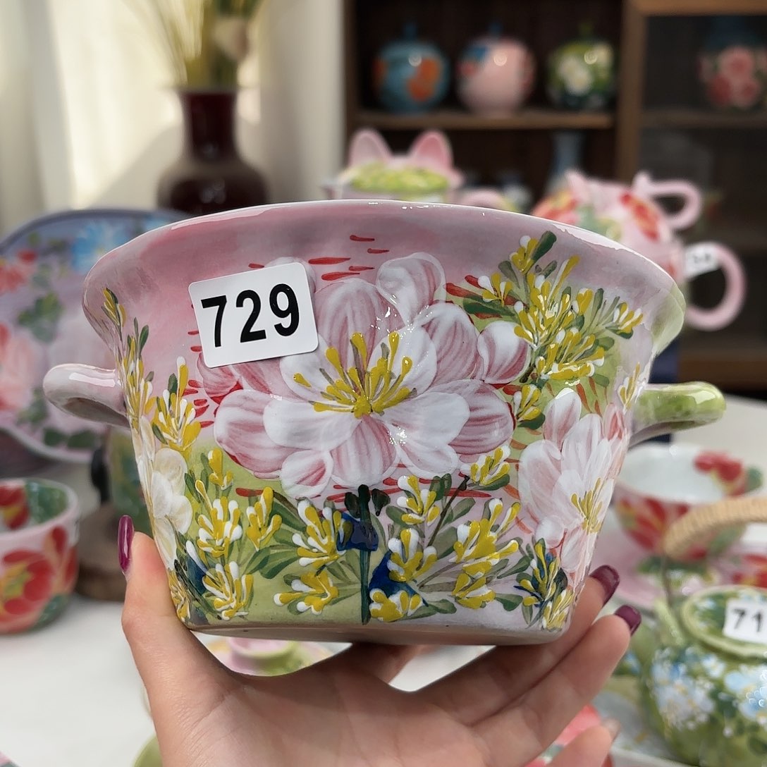 瓷片bhgggghhggghhhhhm